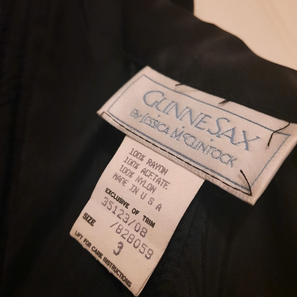 1980's strapless Gunne Sax gown w/ satin bow - Picture 14 of 14